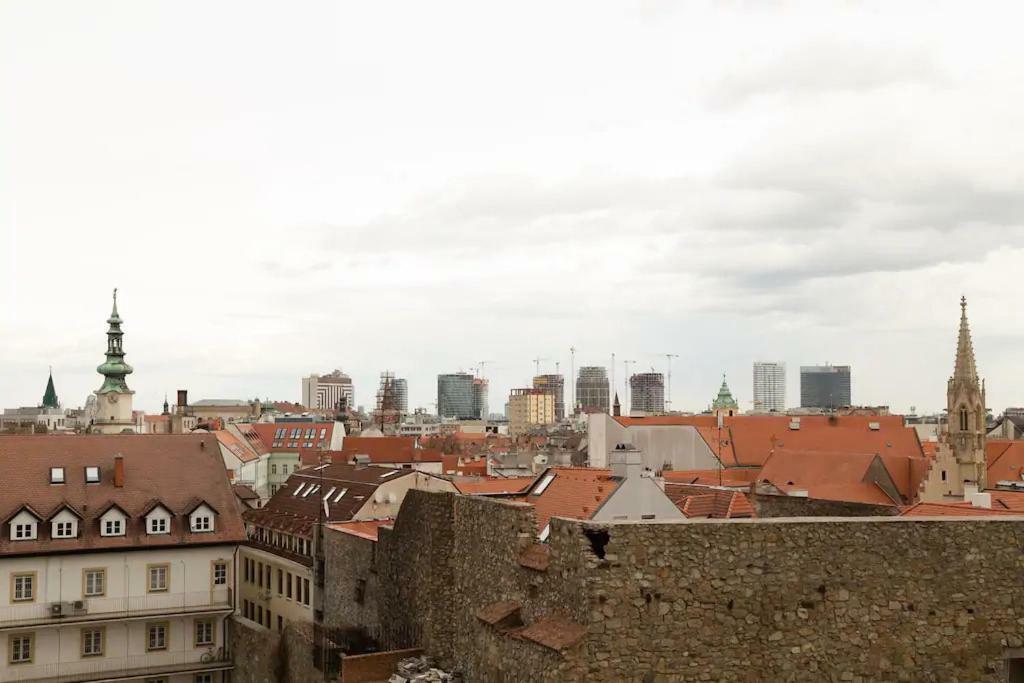 Oldtown Safari Lodge Bratislava Eksteriør billede